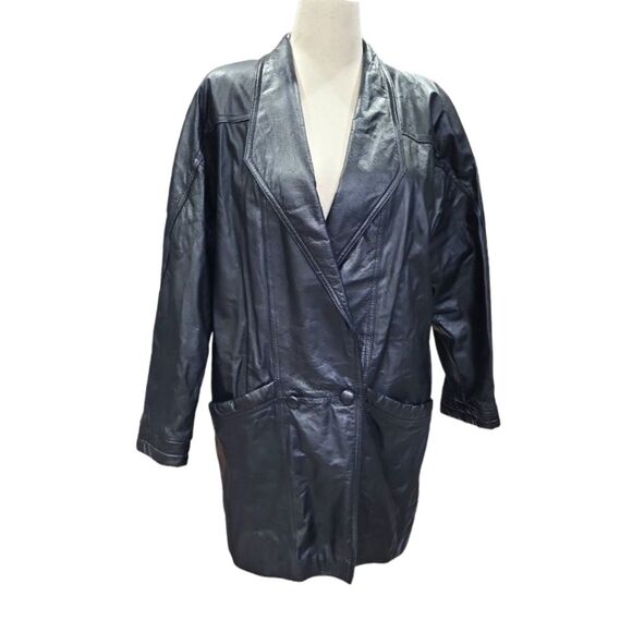 EUC Vintage women's leather Pelle women's trenchcoat coat long loose fit, M